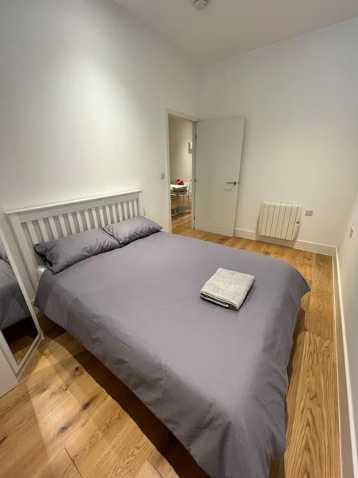 Cozy Modern Apartment In Croydon Central Экстерьер фото